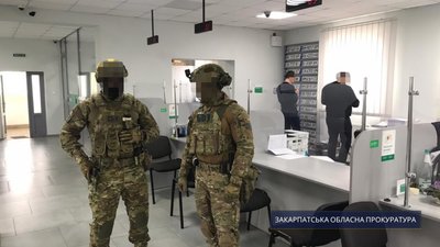 На отриманні хабара затримано посадовця одного з відділів МВС на Закарпатті На отриманні хабара затримано посадовця одного з відділів МВС на Закарпатті