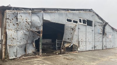 Раніше — 13 тонн молока щодня, нині — 400 літрів: як відновлюють ферму у Гусарівці після окупації та обстрілів Раніше — 13 тонн молока щодня, нині — 400 літрів: як відновлюють ферму у Гусарівці після окупації та обстрілів
