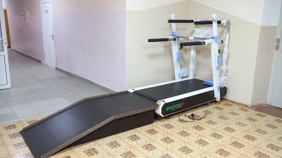 Вінницька лікарня отримала тренажер для реабілітації вінничан