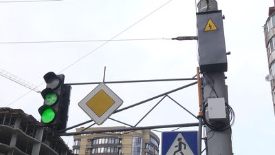 У Хмельницькому працюватимуть світлофори під час знеструмлення мережі