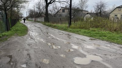 "Відпали колеса": у Мильцях Полтавської ТГ жителі скаржаться на поганий стан доріг "Відпали колеса": у Мильцях Полтавської ТГ жителі скаржаться на поганий стан доріг