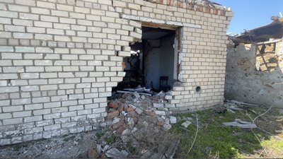 Наслідки російських обстрілів у Херсоні Наслідки російських обстрілів у Херсоні