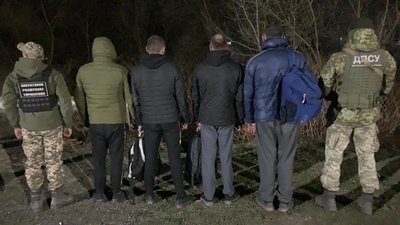 На Закарпатті киянин намагався підкупити прикордонників, щоб виїхати з України