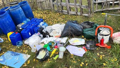 Вилучили товару на 3,5 млн грн: правоохоронці викрили на Київщині нарколабораторію Вилучили товару на 3,5 млн грн: правоохоронці викрили на Київщині нарколабораторію