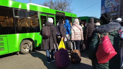 До Одеси або Паланки. На Миколаївщині триває добровільна евакуація