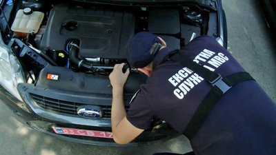 Мобільні сервісні центри в Луцьку за два тижні оформили майже тисячу автопослуг
