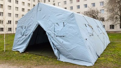 Мобільні бригади, палатка біля лікарні: новації через COVID-19 на Рівненщині Мобільні бригади, палатка біля лікарні: новації через COVID-19 на Рівненщині