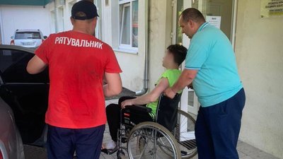 В горах на Закарпатті туриста з Харкова вкусила змія В горах на Закарпатті туриста з Харкова вкусила змія