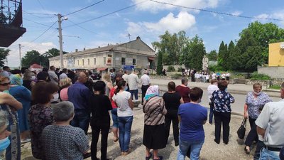 Мешканці Залозецької громади на Тернопільщині вийшли на віче — не згідні з перерозподілом районів