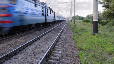 Поліцейські затримали "мінувальника" пасажирського потягу на Черкащині