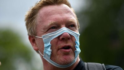 Чому прохання вдягти маску викликає агресію і що з цим робити