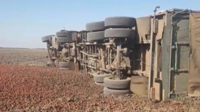 На Херсонщині у кювет з'їхала вантажівка - 1 людина загинула