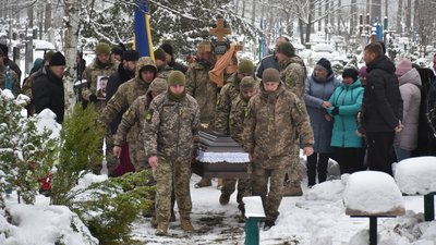 На Черкащині провели в останню путь воїна На Черкащині провели в останню путь воїна