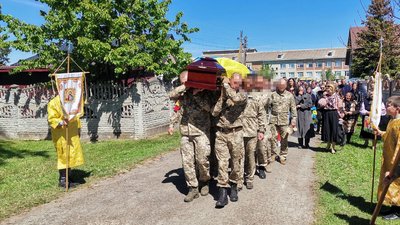 У Луцькій громаді попрощалися з загиблими Дмитром Косовим та Владиславом Бігуном