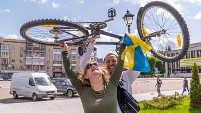 "Велодень" у Житомирі – індивідуальні та мінігрупові заїзди з метою підтримки Збройних сил України "Велодень" у Житомирі – індивідуальні та мінігрупові заїзди з метою підтримки Збройних сил України