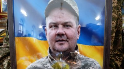 Воїн Олександр Добровольський