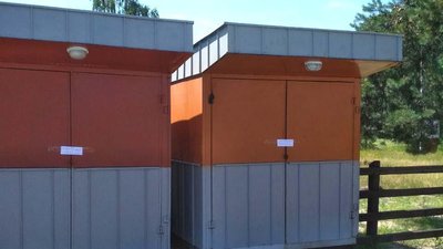На Рівненщині чоловік облаштував нелегальну заправку у своєму дворі На Рівненщині чоловік облаштував нелегальну заправку у своєму дворі