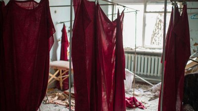 Зруйнований госпіталь Лиман Донецька область Зруйнований госпіталь Лиман Донецька область