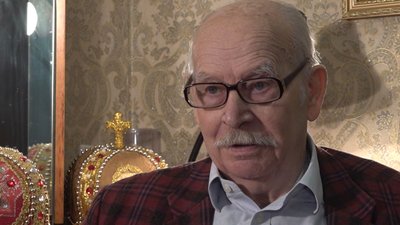 Тернопільський актор більш, ніж пів століття грає Діда Мороза і Миколая Тернопільський актор більш, ніж пів століття грає Діда Мороза і Миколая