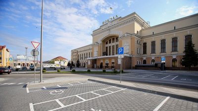 У Тернополі завершили реконструцію Привокзального майдану У Тернополі завершили реконструцію Привокзального майдану