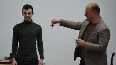 У місті на Тернопільщині зібралися любителі старожитностей У місті на Тернопільщині зібралися любителі старожитностей