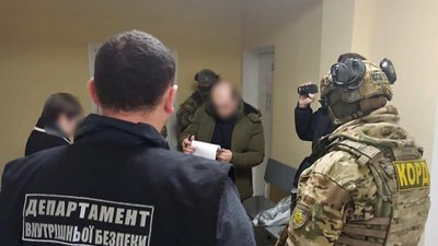 У Запоріжжі судитимуть чоловіків, які продавали документи про непридатність до служби