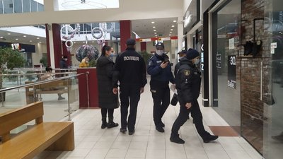 У Миколаєві перевірили торговельно-розважальний центр на дотримання карантинних вимог