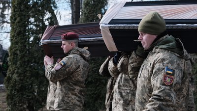 Буковина прощається з п'ятьма військовими, які загинули у боях