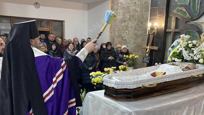 Панахида за померлим солдатом Миколою Ірзайкіним