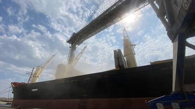 На Одещину прибула представниця ООН, аби проконтролювати вихід "зерновим коридором" судна з порту "Південний". ФОТО На Одещину прибула представниця ООН, аби проконтролювати вихід "зерновим коридором" судна з порту "Південний". ФОТО