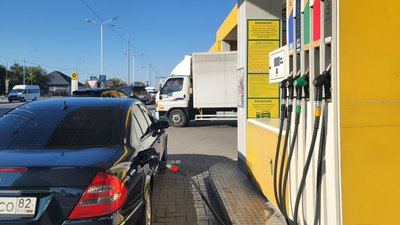 У Севастополі до 11:00 3 червня видають пальне лише для оперативних служб