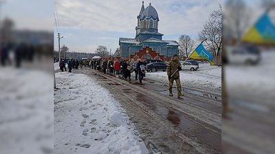 На Чернігівщині попрощалися із бійцем, який загинув на Донбасі