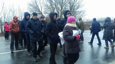 Жителі Золотоніщини перекривали дорогу через створення ОТГ Жителі Золотоніщини перекривали дорогу через створення ОТГ