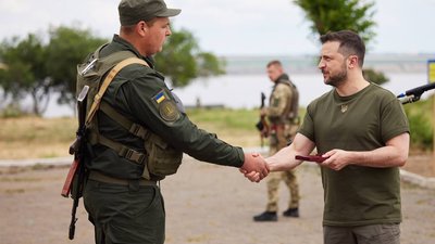 Президент України Володимир Зеленський відвідав опорні пункти Нацгвардії на Одещині Президент України Володимир Зеленський відвідав опорні пункти Нацгвардії на Одещині