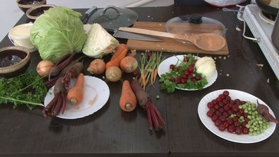 У Кременецькому музеї зварили борщ з вишень У Кременецькому музеї зварили борщ з вишень