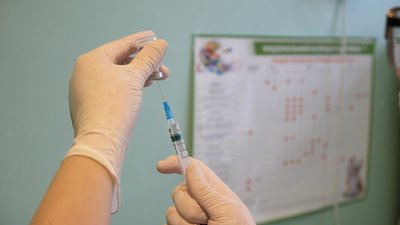 Від дифтерії, правця, кашляку і гепатиту В: малюків Вінниччини вакцинують комплексною вакциною