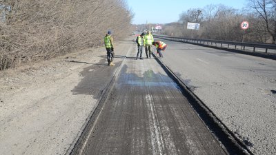 Ремонт державних доріг у Харківській області
