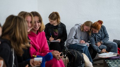 Як зігрітися, що їсти, де знайти питну воду та як лишитися на зв'язку: поради на випадок блекауту Як зігрітися, що їсти, де знайти питну воду та як лишитися на зв'язку: поради на випадок блекауту