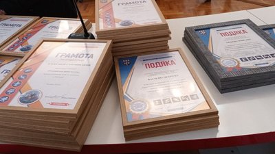 Грамоти і подяки для спортсменів з зимових видів спорту Грамоти і подяки для спортсменів з зимових видів спорту