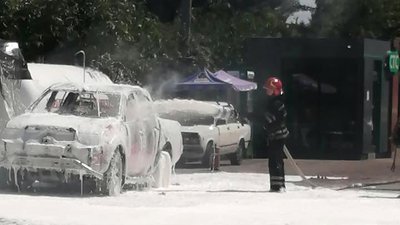 У Черкасах на заправці загорілася автівка У Черкасах на заправці загорілася автівка