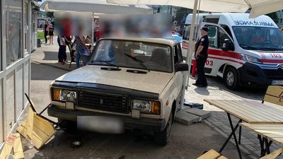 На водія, автівка якого влітку травмувала трьох людей в Сумах, склали адмінпротокол