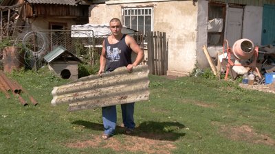 "Шифер, паркан літав". У Підмихайлі на Франківщині долають наслідки буревію "Шифер, паркан літав". У Підмихайлі на Франківщині долають наслідки буревію