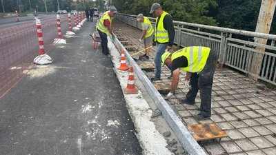 Ремонт дороги у Львові
