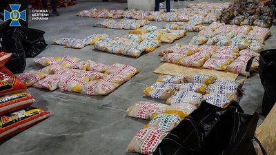 Понад тонна героїну. У Львові затримали контрабандистів з Туреччини Понад тонна героїну. У Львові затримали контрабандистів з Туреччини