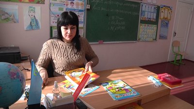 Казки, вірші, танці: як на Херсонщині вивчають кримськотатарську мову Казки, вірші, танці: як на Херсонщині вивчають кримськотатарську мову