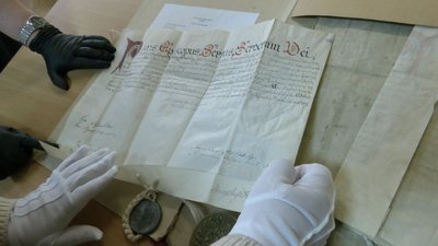 Волинський архів оцифрував історично цінні документи на пергаменті Волинський архів оцифрував історично цінні документи на пергаменті