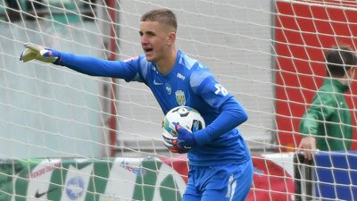 Назар Домчак під час матчу "Карпат" в УПЛ
