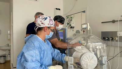 Народився із кишківником назовні. У Львові вперше прооперували немовля із гастрошизисом