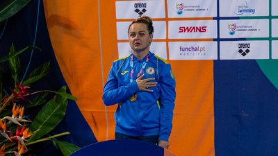 Анна Стеценко на пʼєдесталі чемпіонату Європи-2024 з параплавання