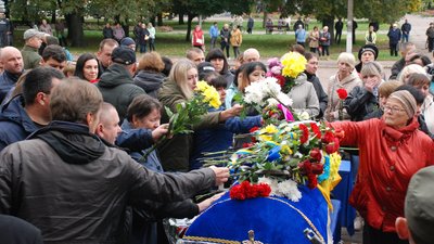 "До мети йшов до кінця". На Сумщині попрощалися з захисником Василем Барановим "До мети йшов до кінця". На Сумщині попрощалися з захисником Василем Барановим